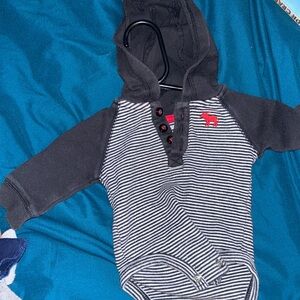 🌼2 for 5🌼 Black Hooded Onesie